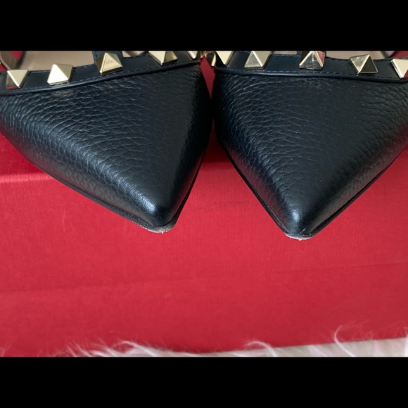 Sold! Authentic Valentino sandals - Picture 3 of 7